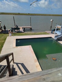 Last day of our trip....pool still green