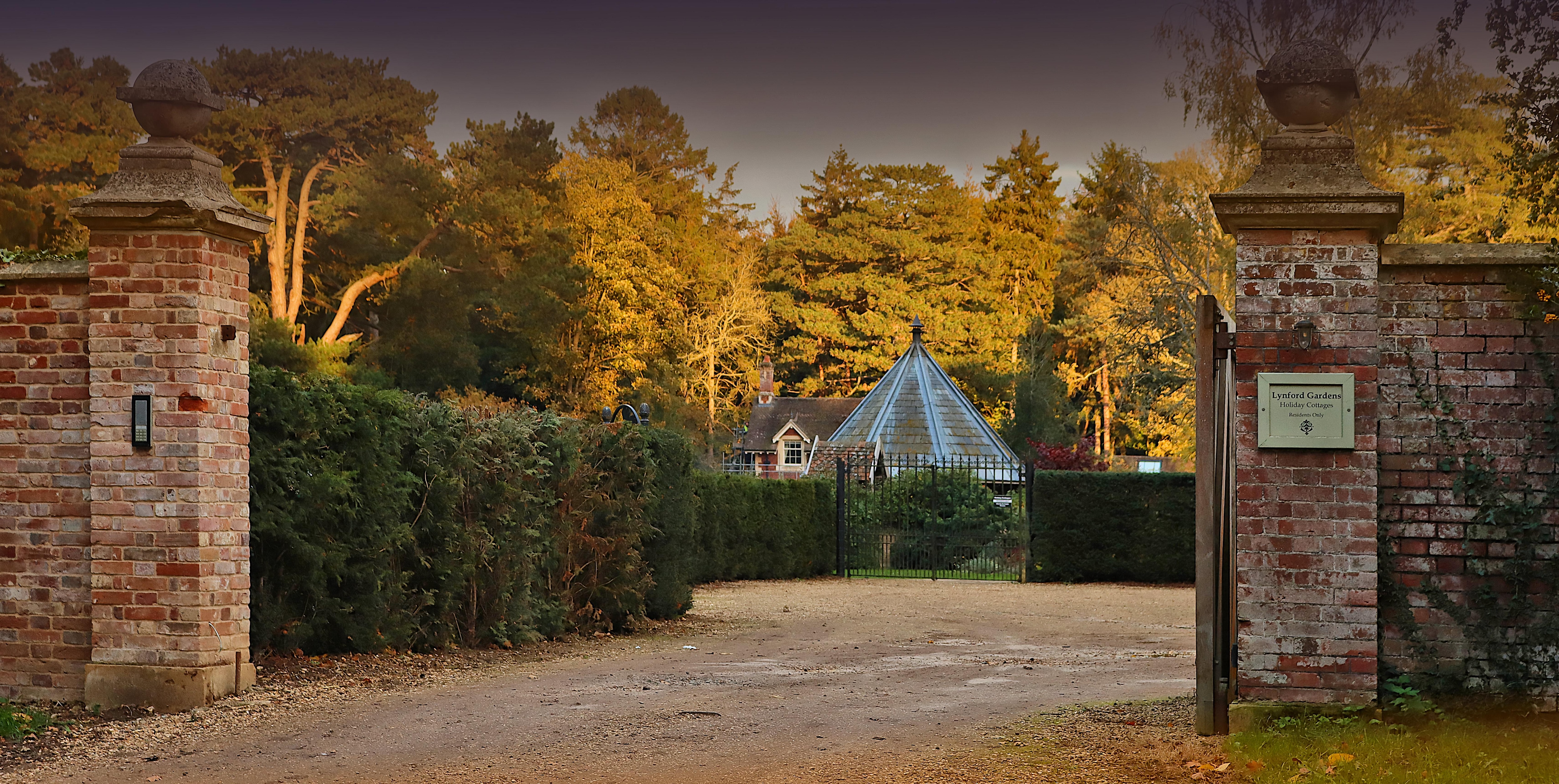 Ideal for Walks the local arboretum just a stroll away.