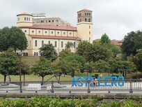 Picture of the hotel from the river side