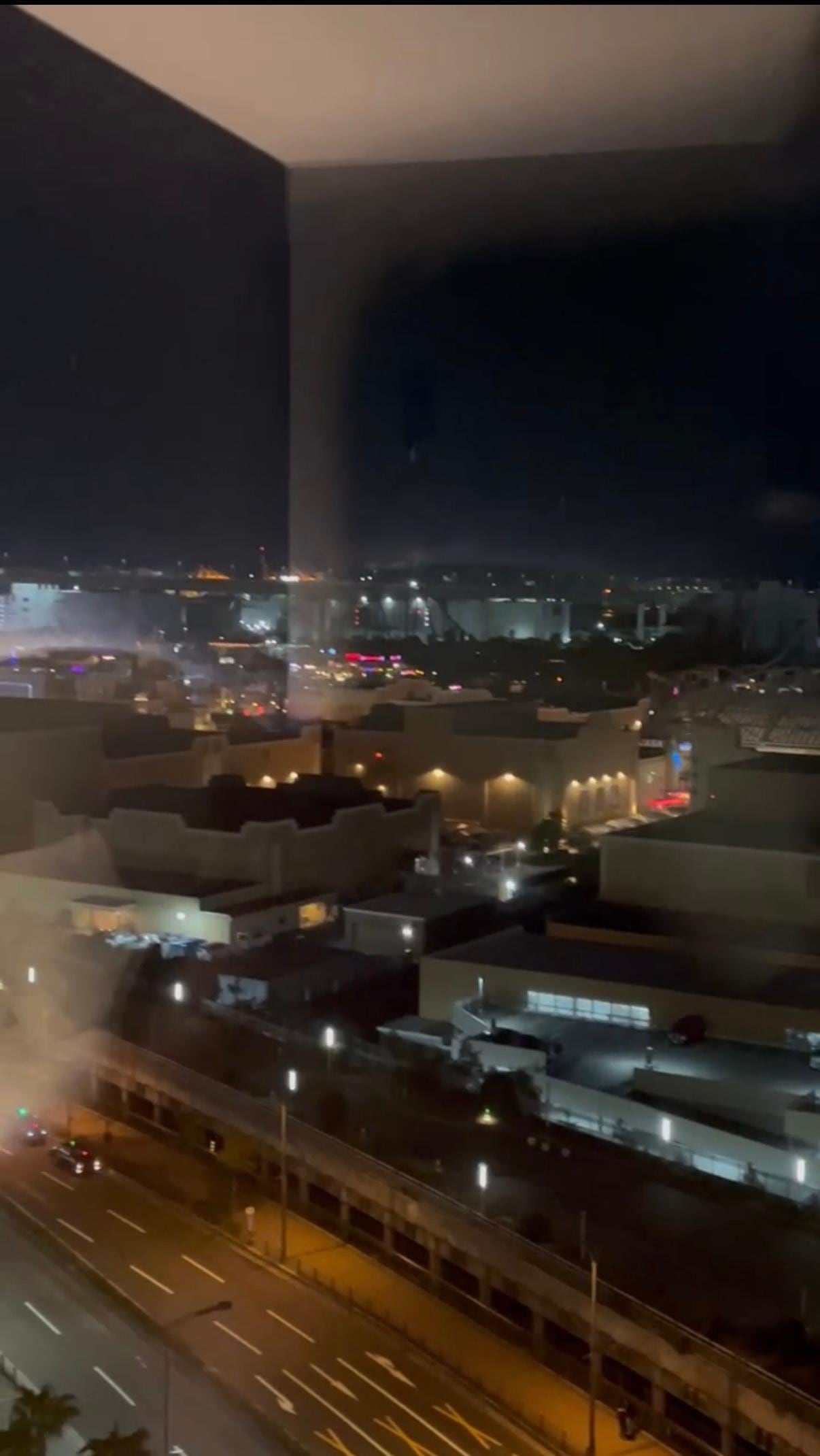 パーク側の綺麗な夜景でした✨