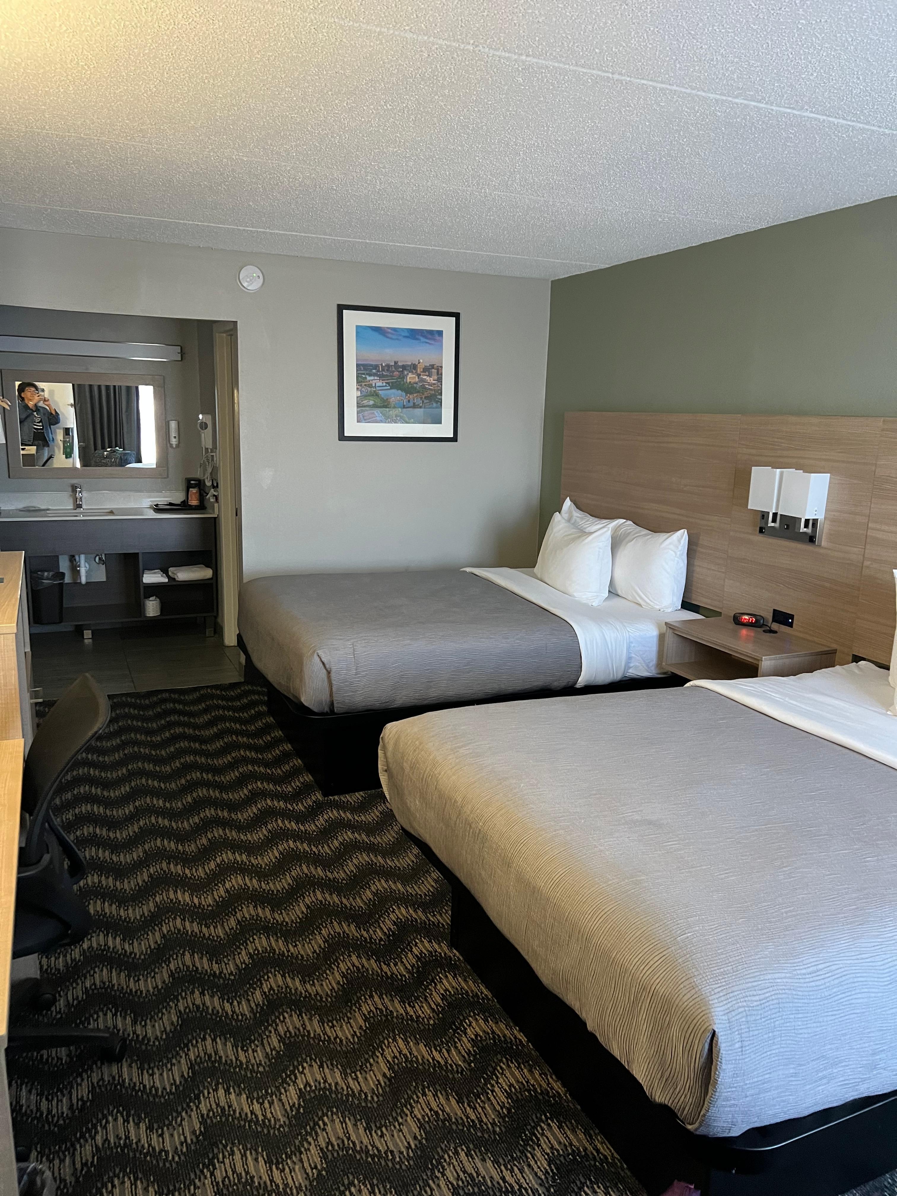 Clean room! Fridge, microwave and iron worked great! 