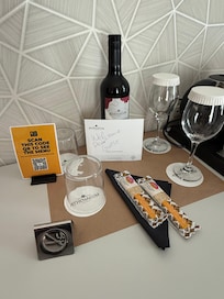 Welcome note and gift