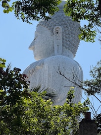 The big Buddha above Kata