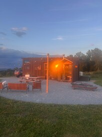 Such a cute place.