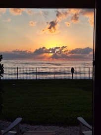 Oceanview at sunrise