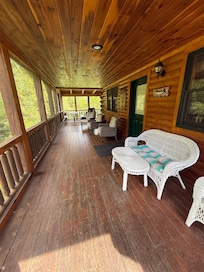 Screened in porch for morning coffee or evening chats
