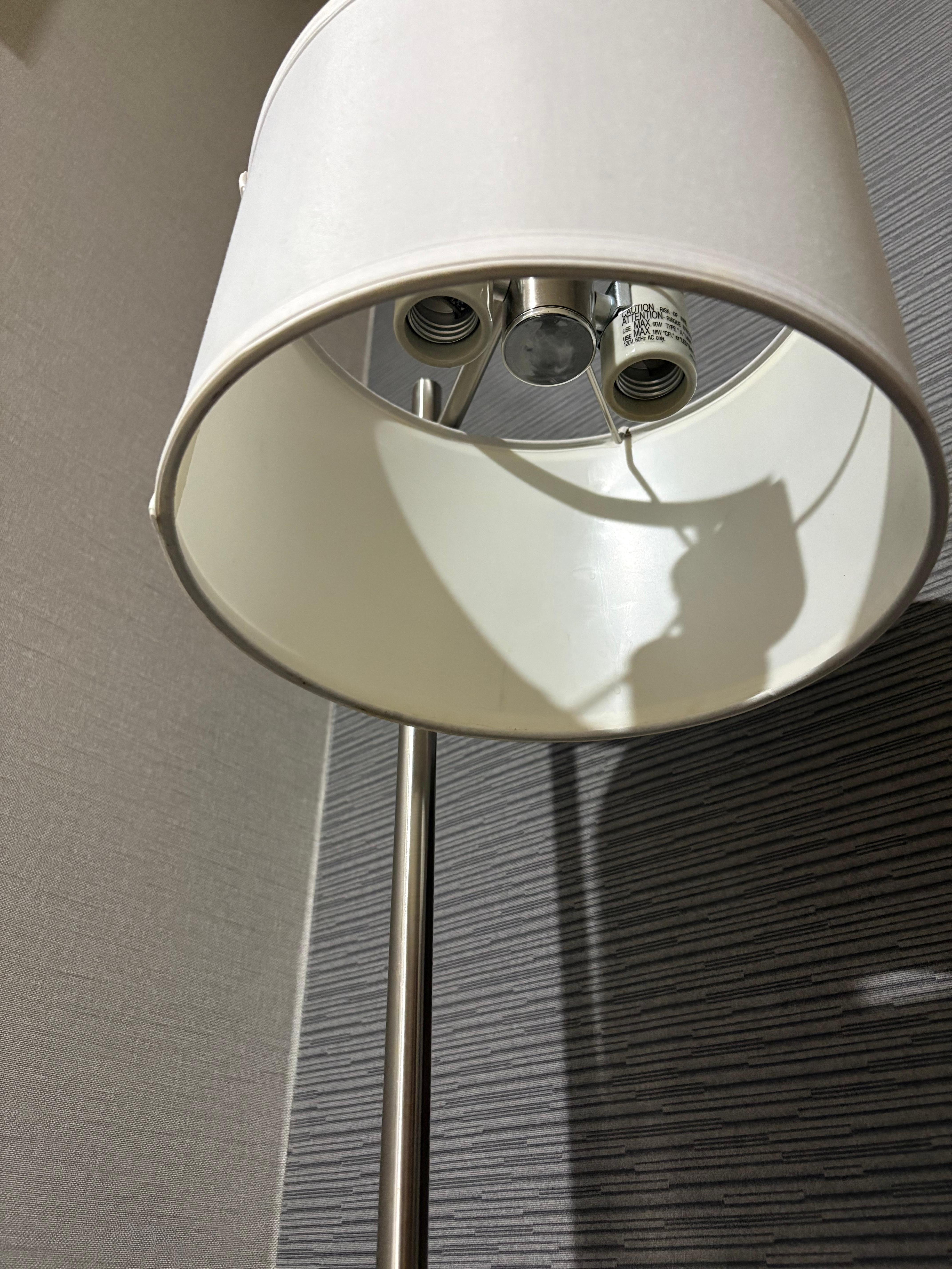 Lamp with no lightbulbs.