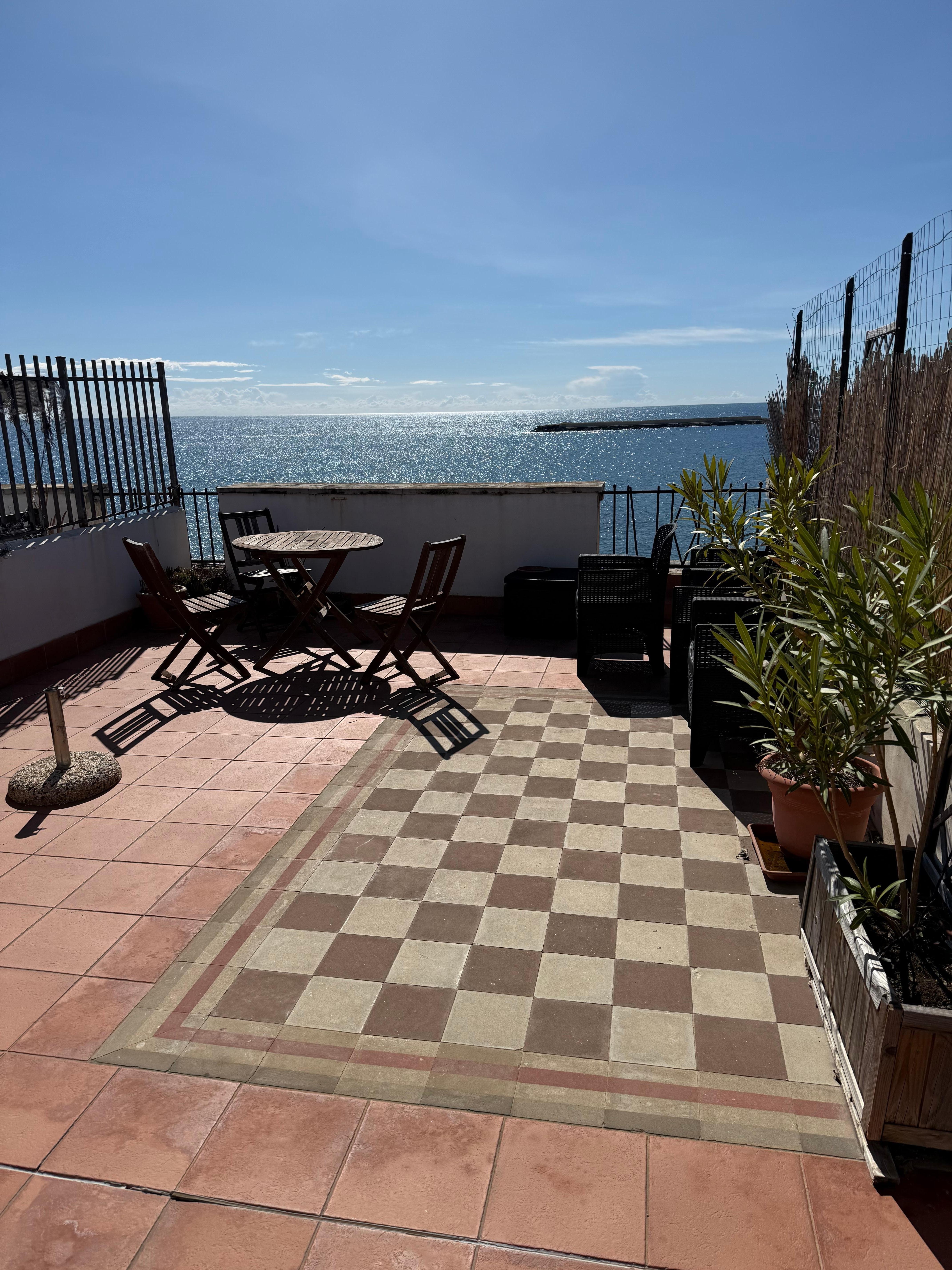 Rooftop deck
