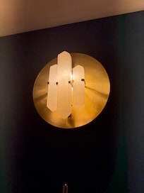 Entry light fixture