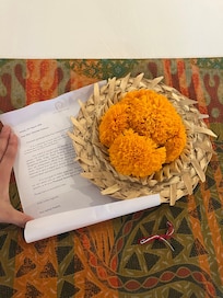 毎日手紙がベッドにおいてあるんです。ショートストーリーがおもしろい。