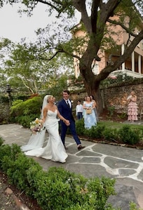 Our daughter‘s wedding in the garden was picture perfect
