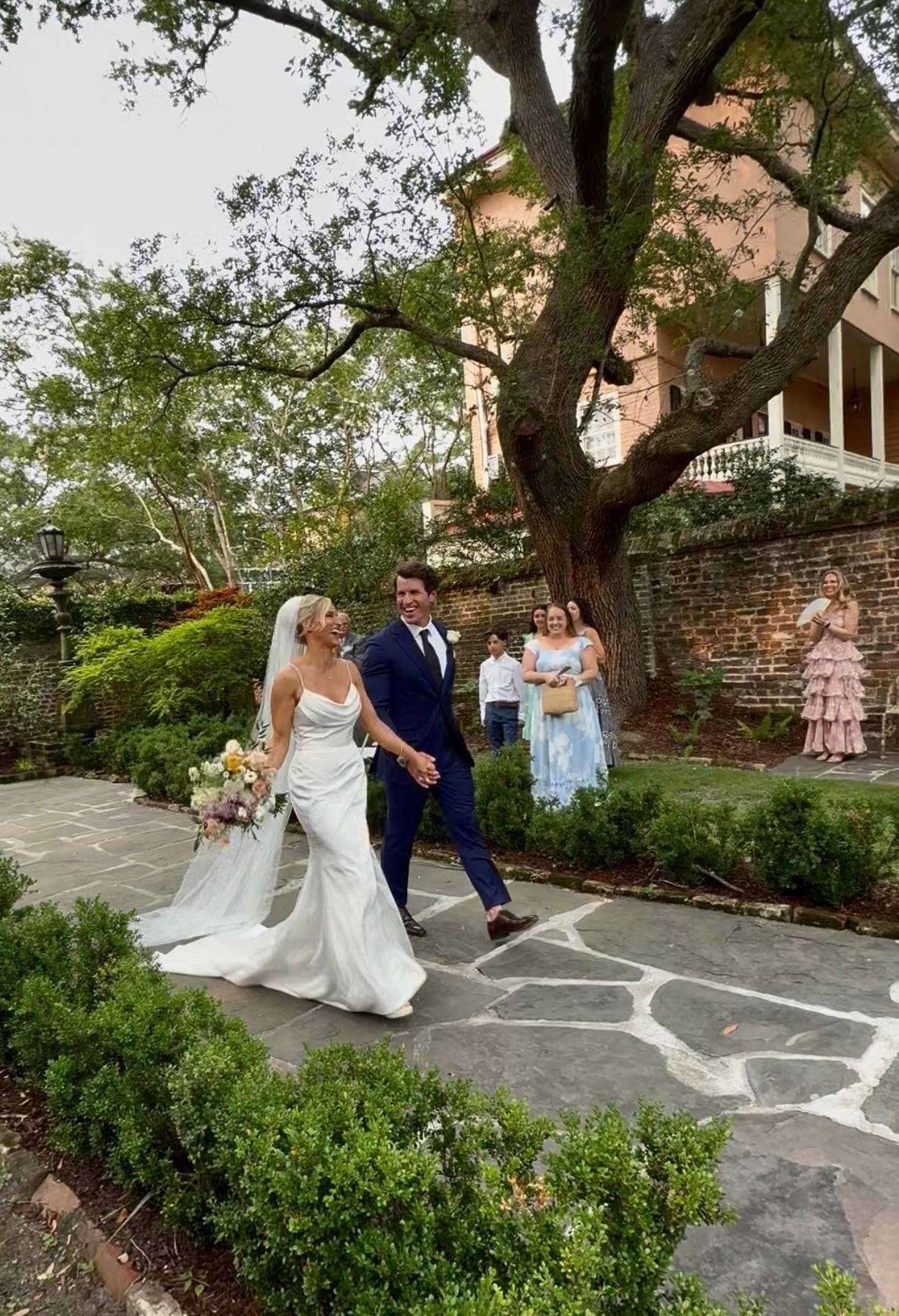 Our daughter‘s wedding in the garden was picture perfect