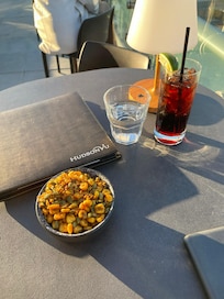 Hudson Vu Sunset arrangement