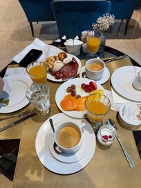Delicious breakfast included. Orange juice is phenomenal!