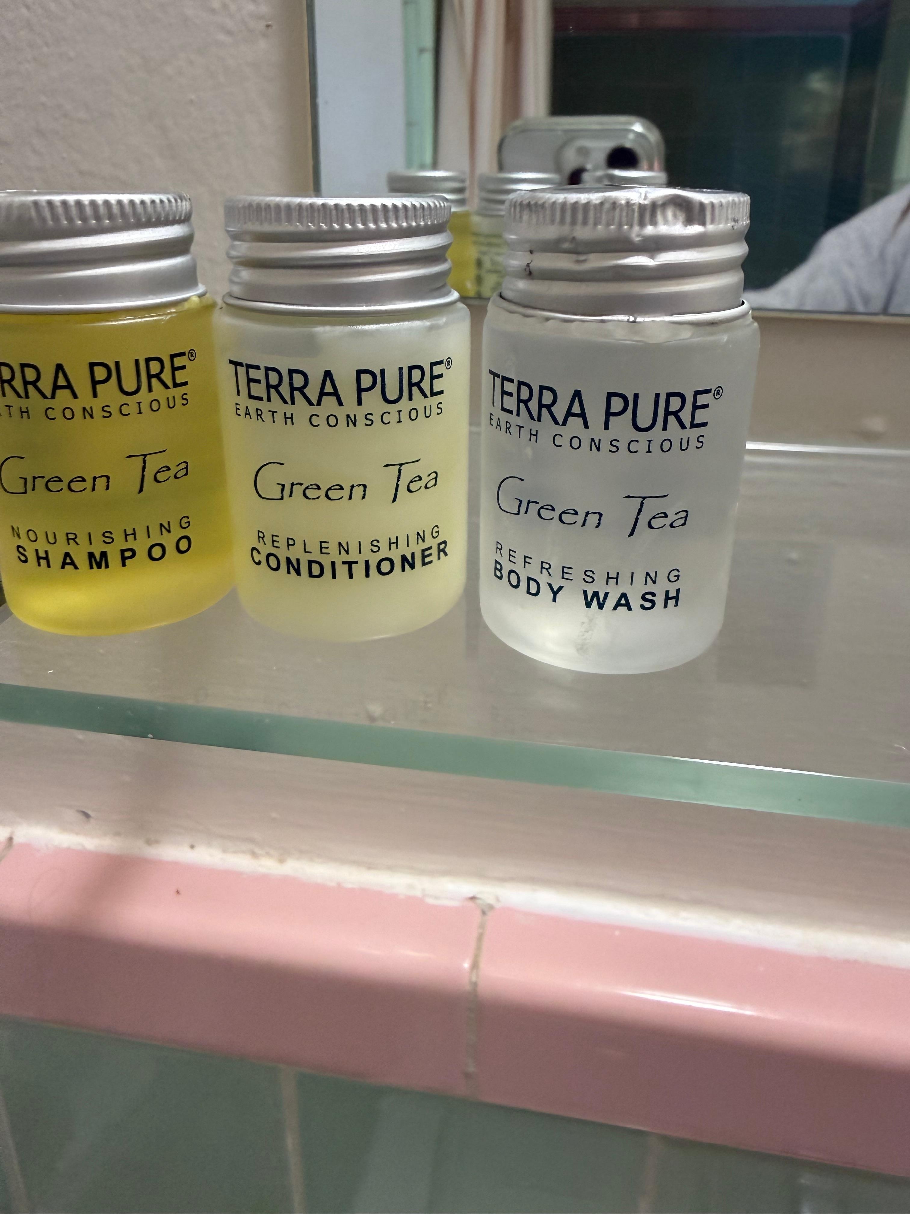 Used, gross amenities 