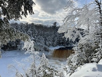 Tahquamenon Falls winter style