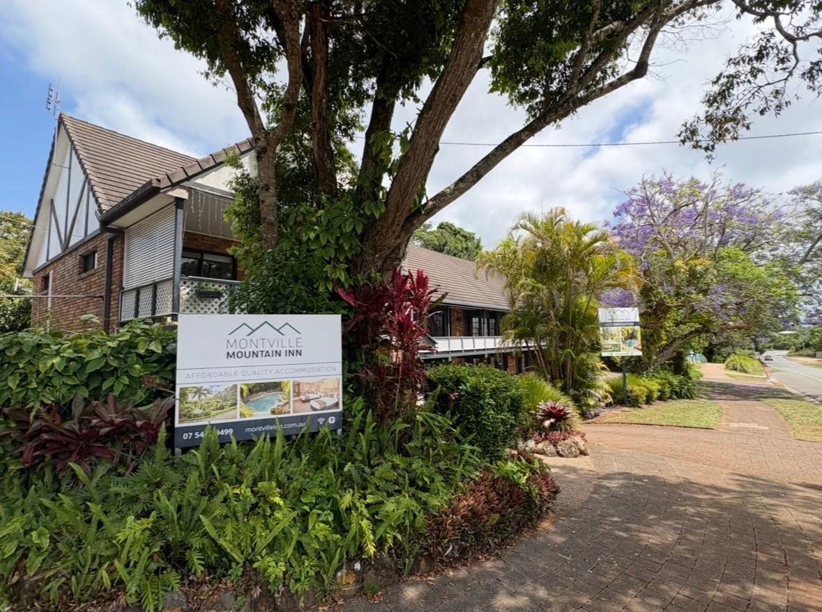 Montville Mountain Inn