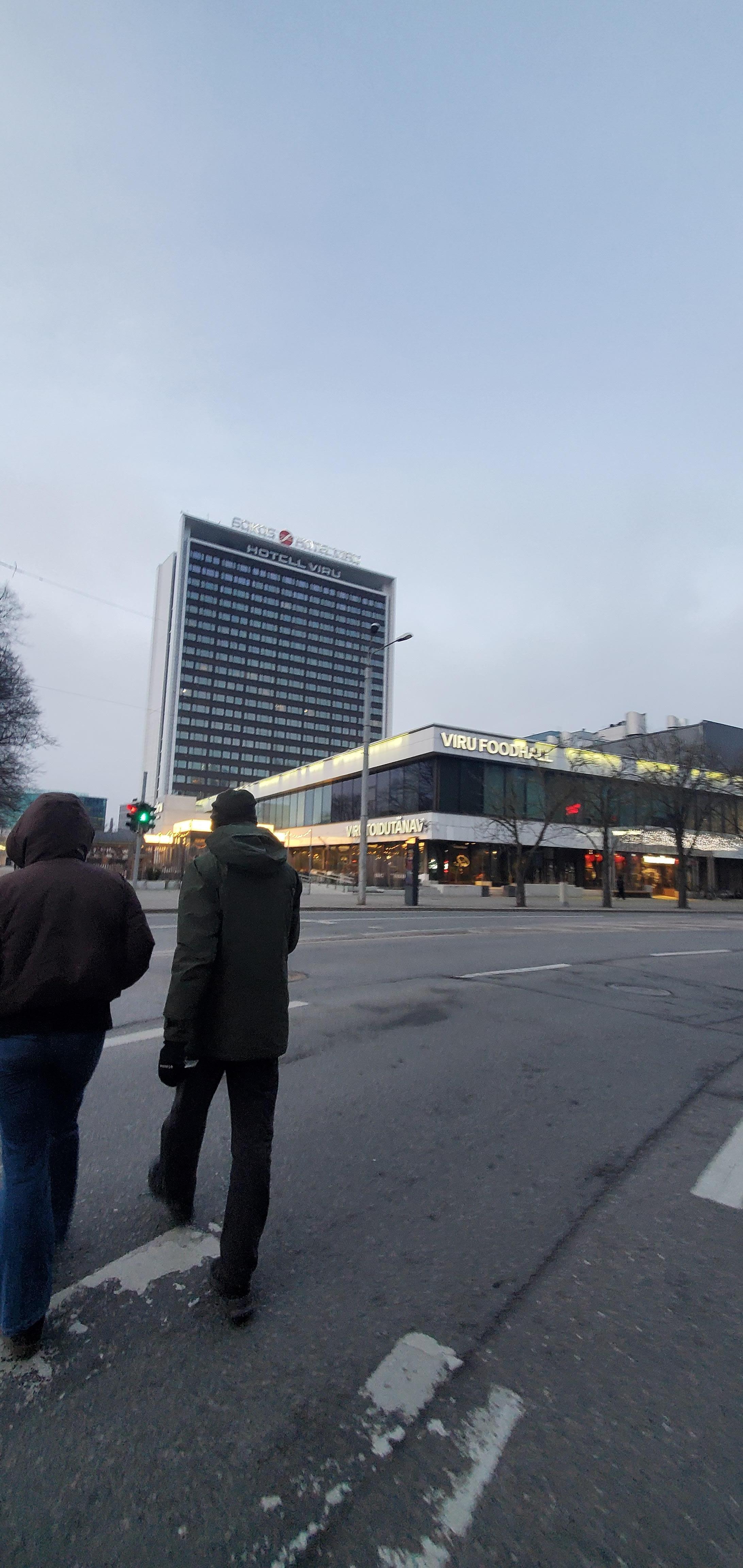 Great location of the hotel, close to Old Town. 