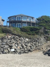 VvRBO on lower floor.