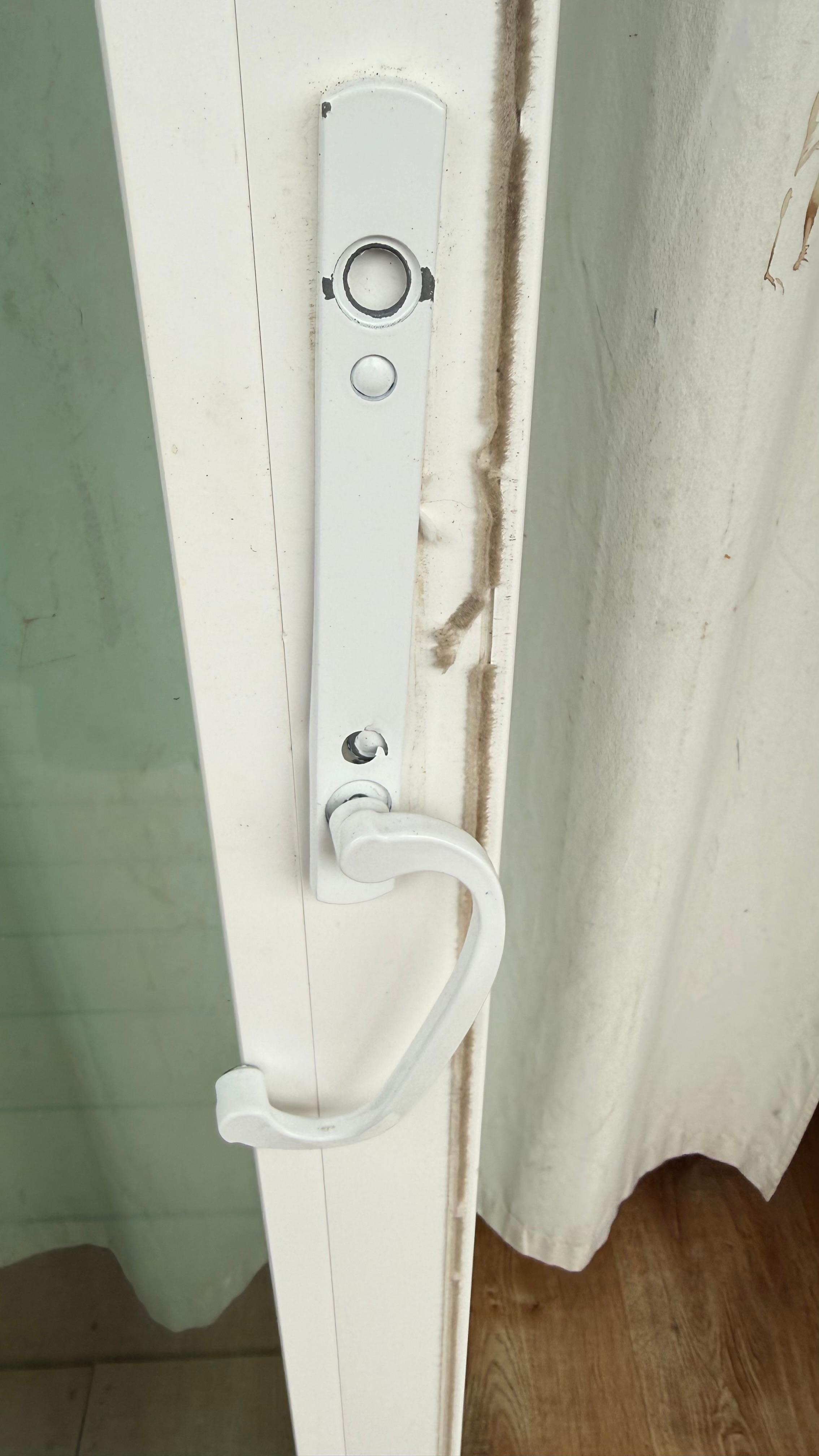 Broken handle