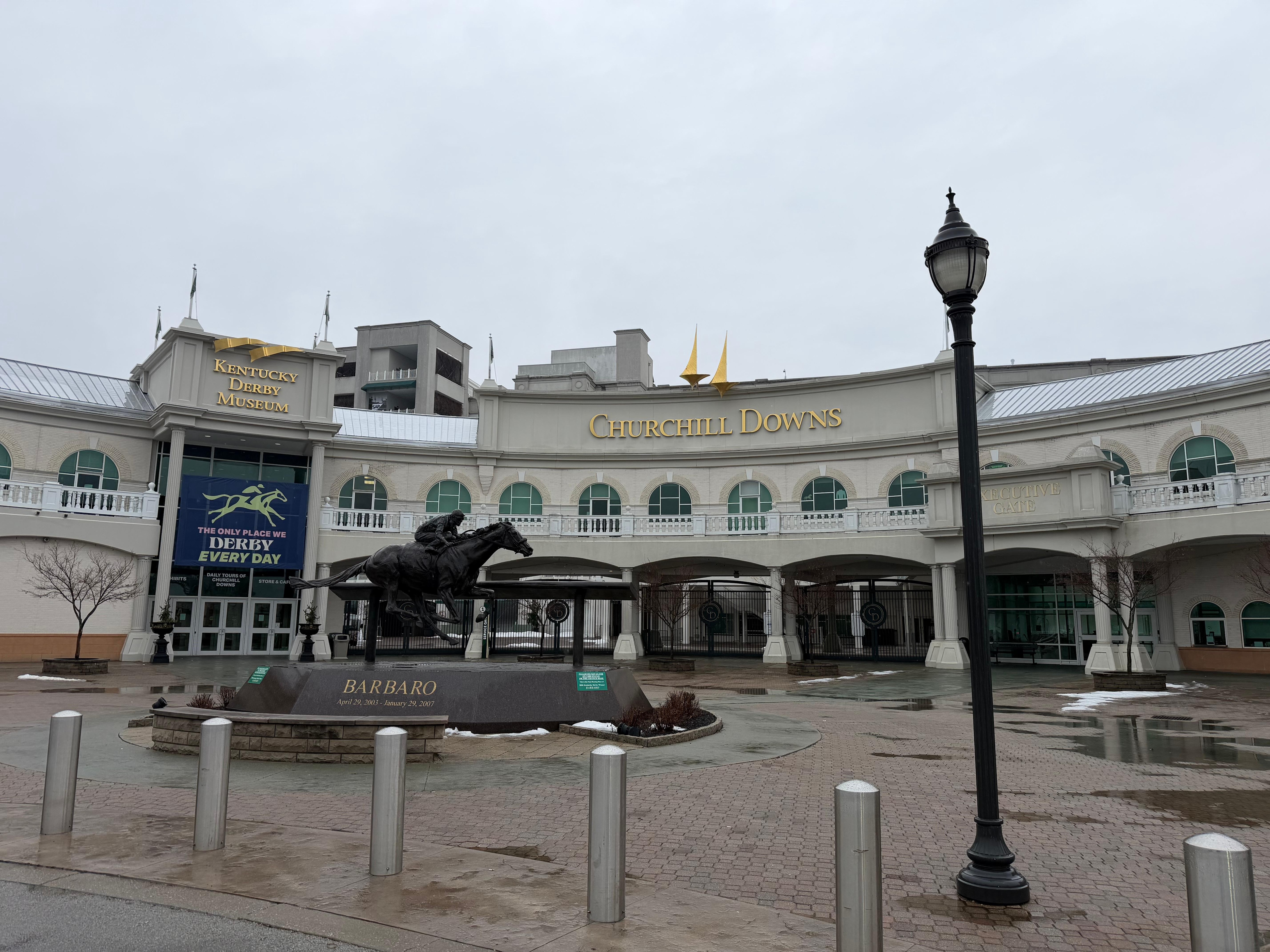 Churchill downs Kentucky derby