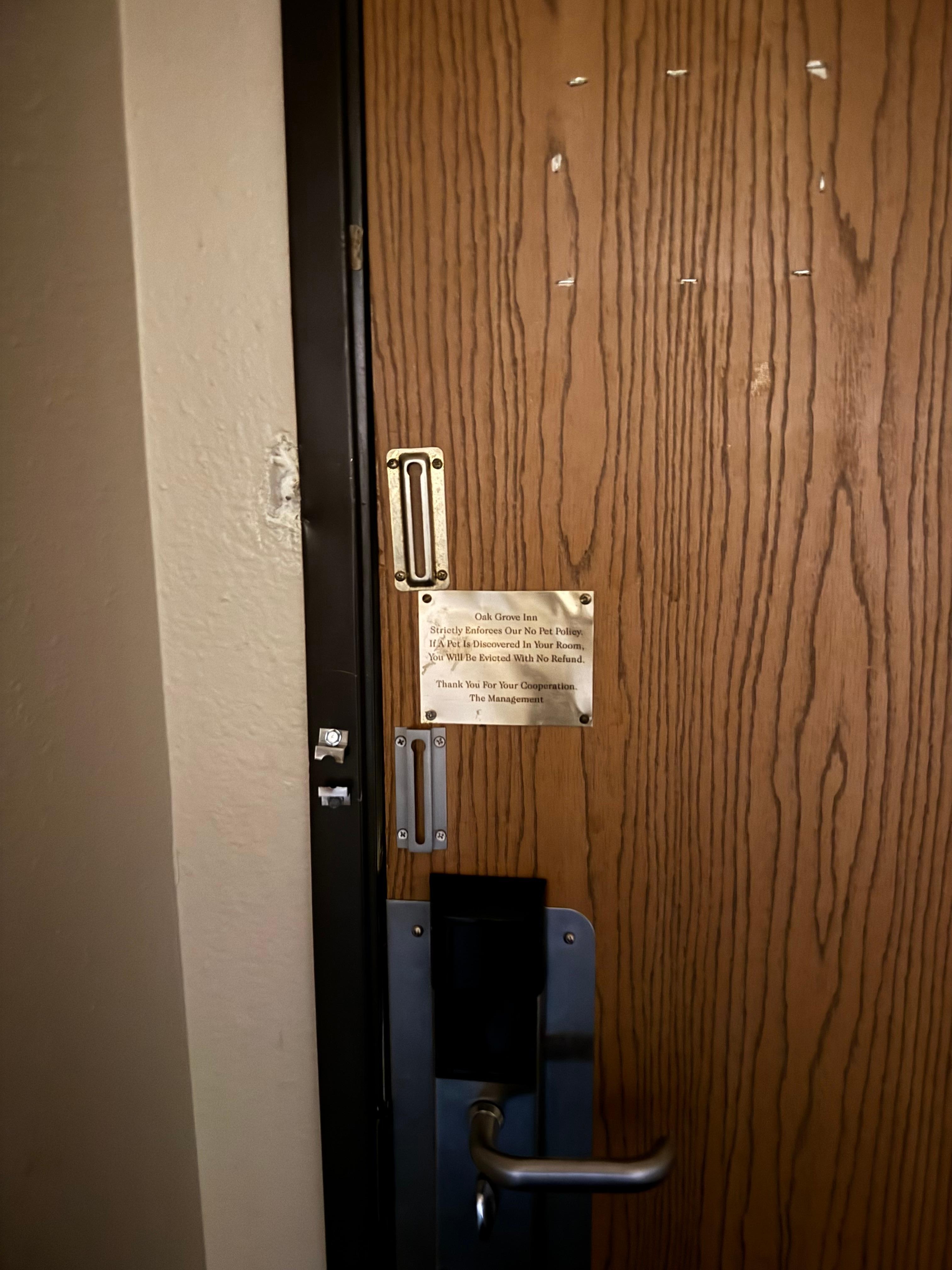 Door chain that was cut off 