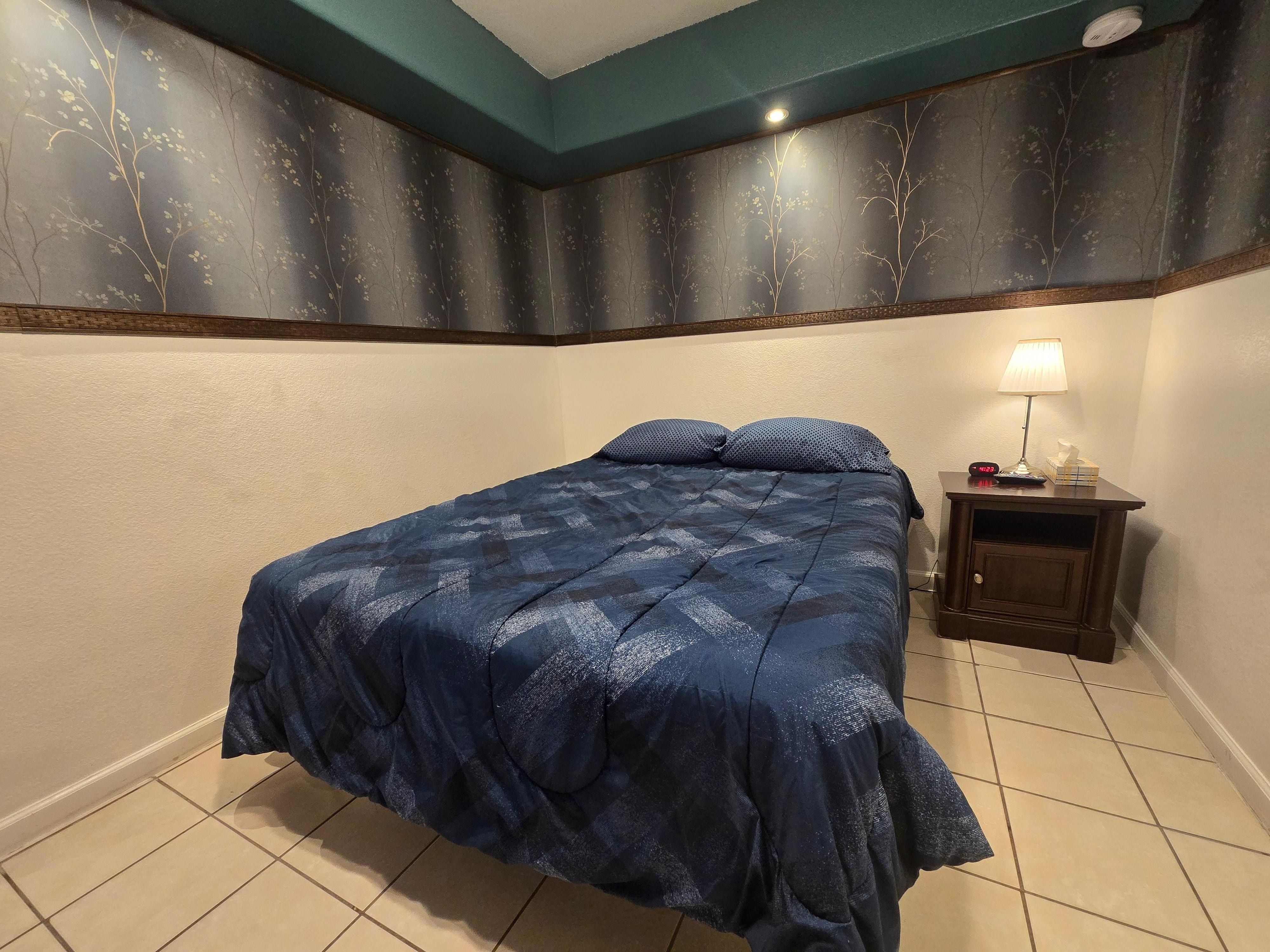 The bed was comfortable (wish there was one extra pillow, but it had two). 