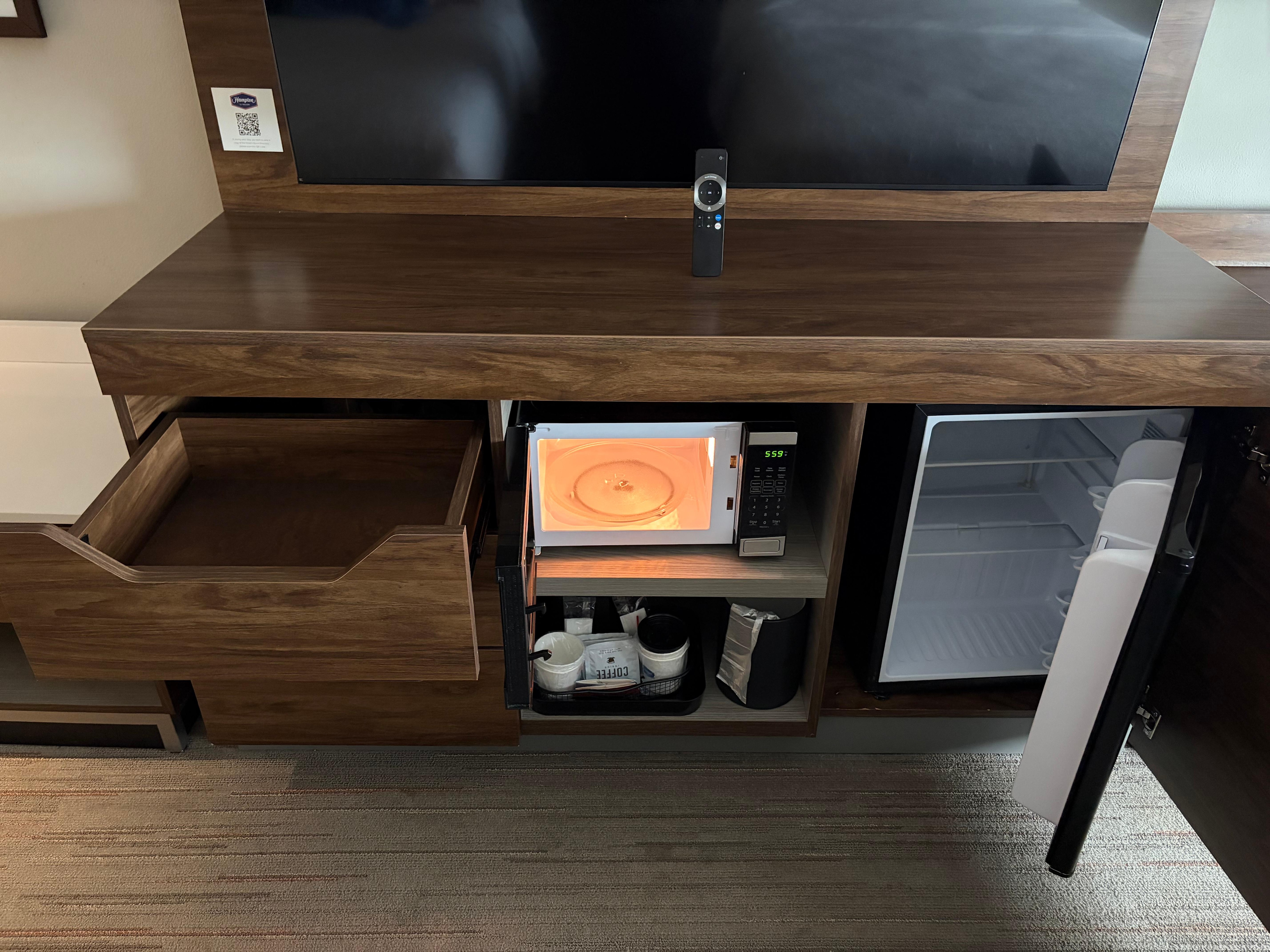 Fridge was clean, microwave clean and drawers clean. 