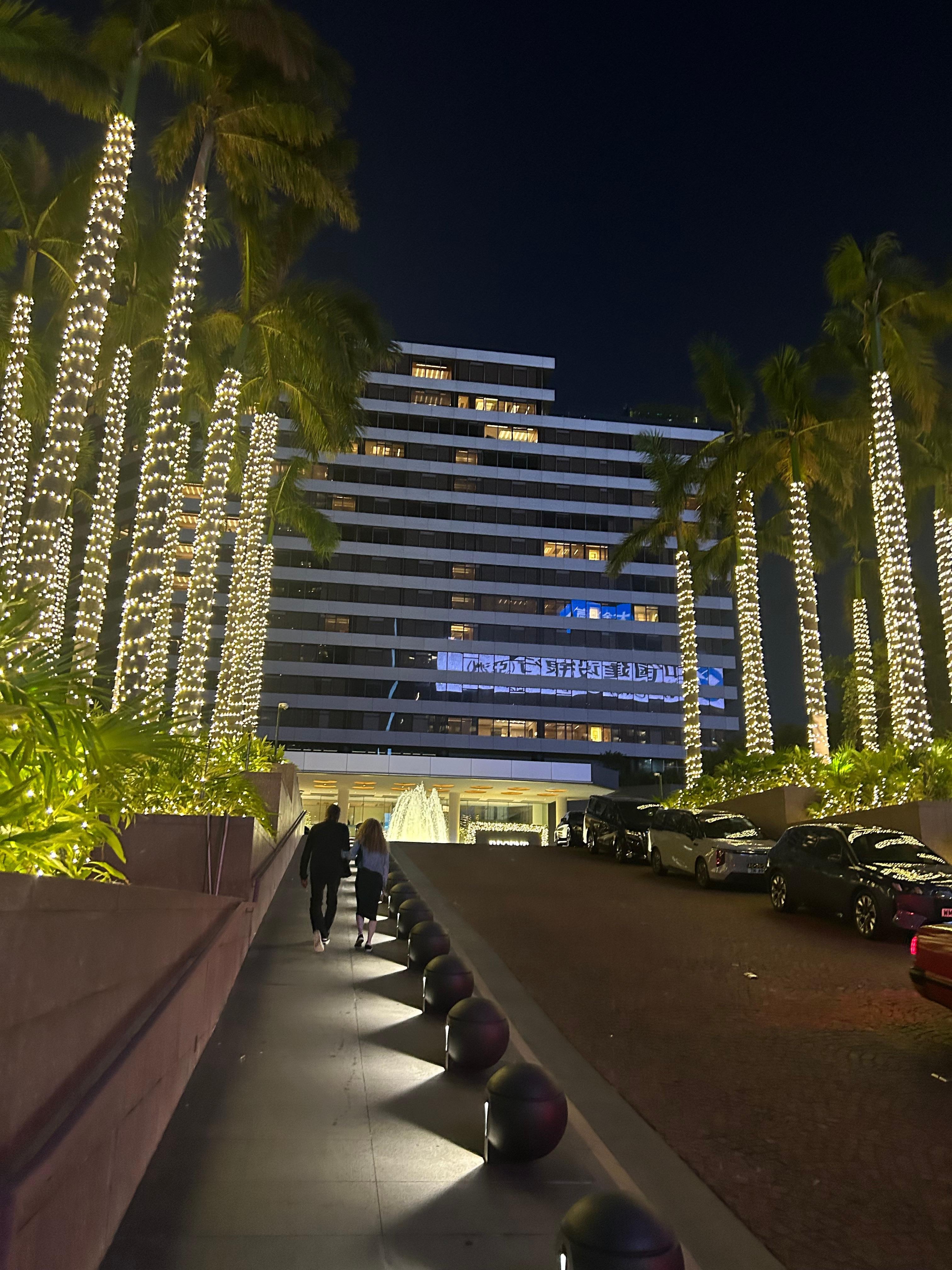 ホテルエントランス