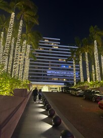 ホテルエントランス