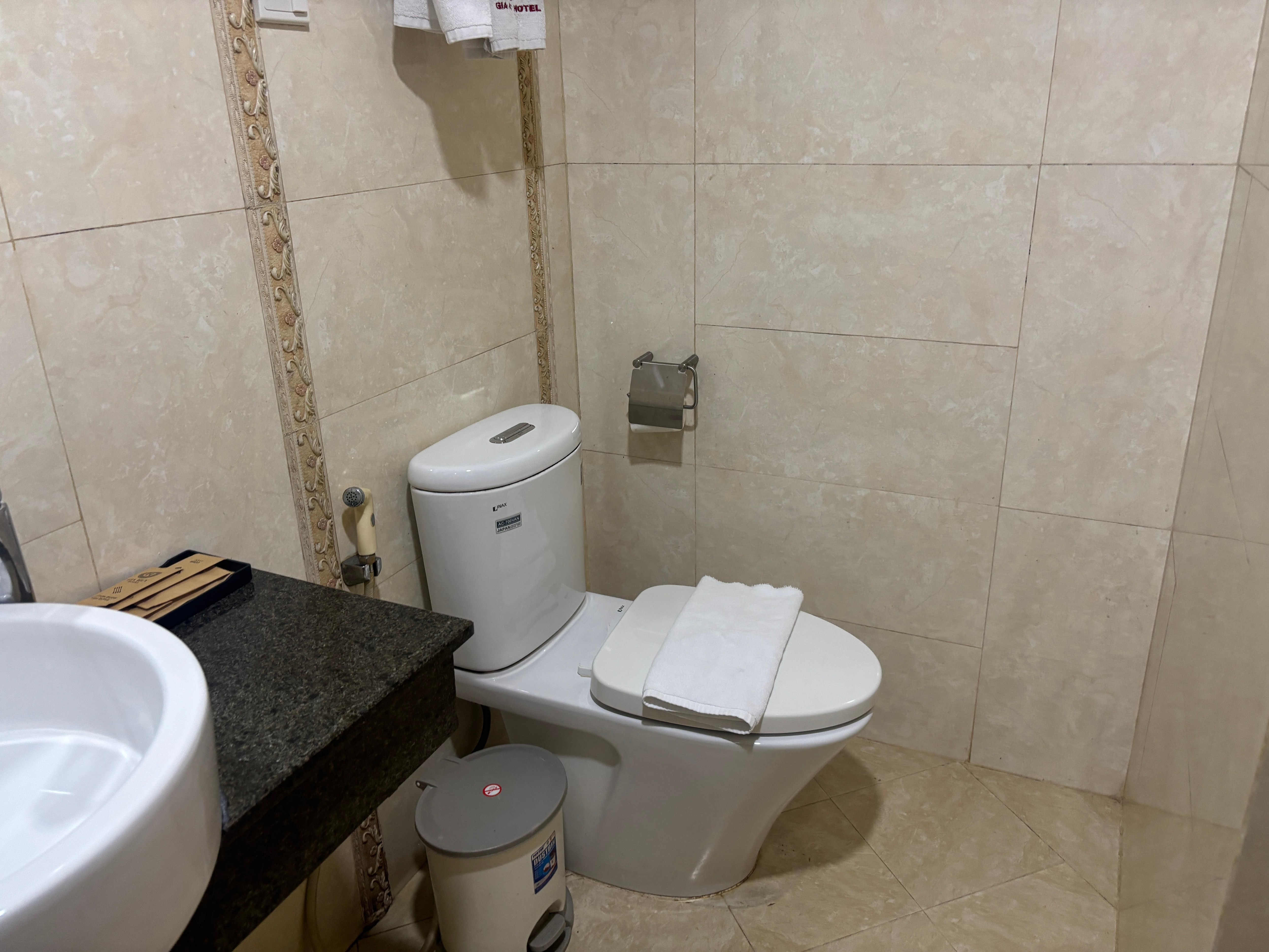 トイレ、シャワーがあります。