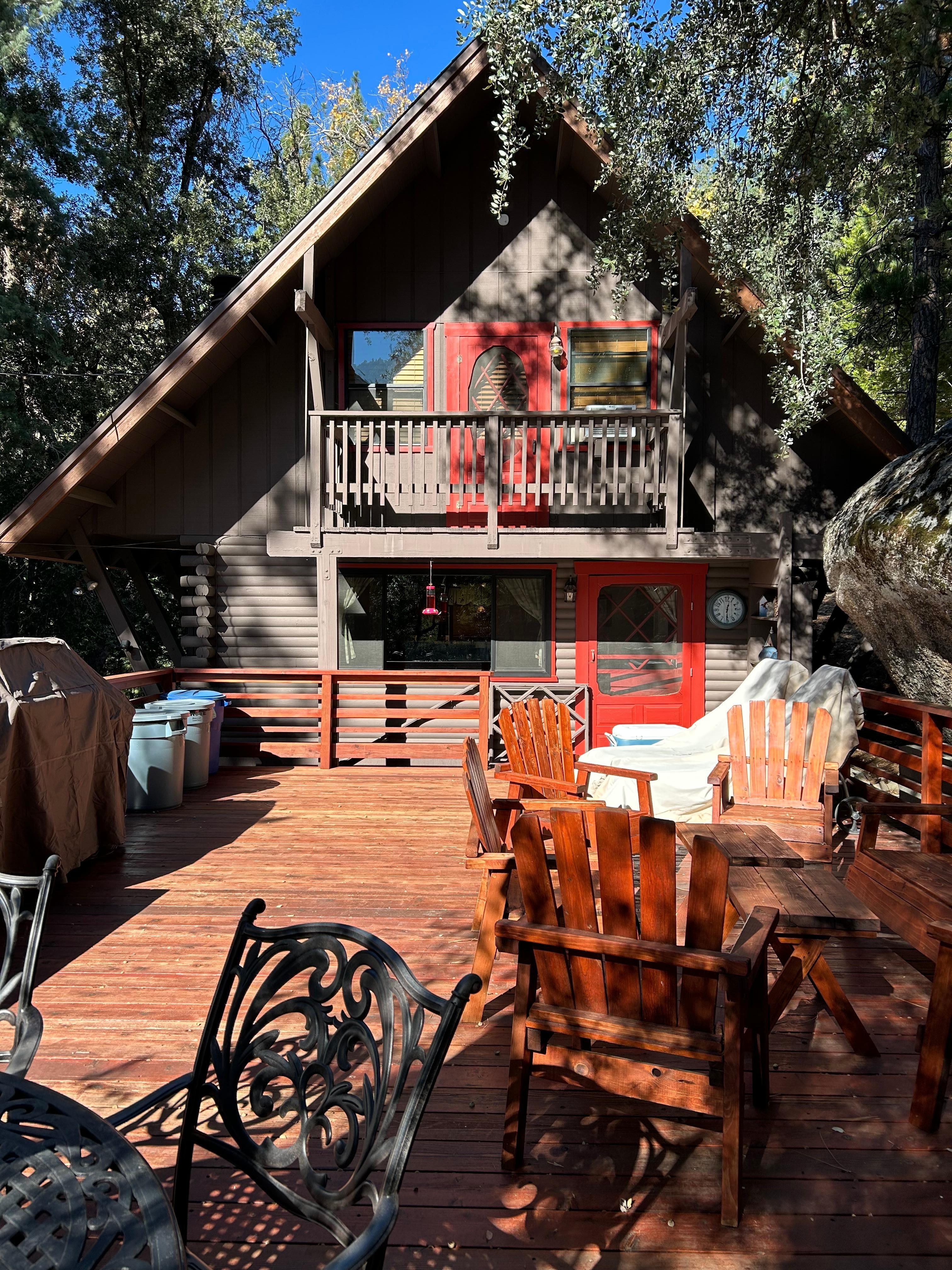 Great place to enjoy being outside. Lots of seating 😉