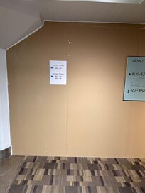 Trennwände zur Baustelle