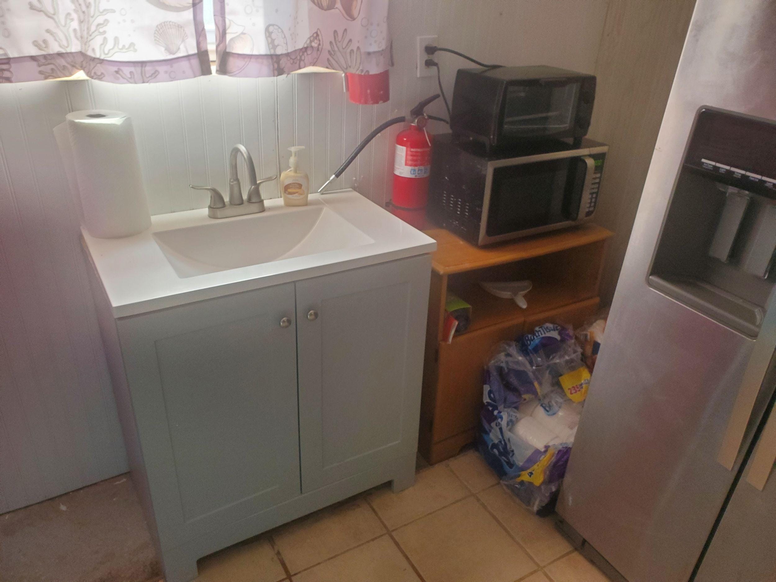 As one example of misrepresentations in the property listing, here is the downstairs "kitchen"