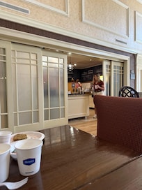 Closing the doors to breakfast, not letting people in to fill up milk, juice, or coffee. Tacky, rude, and just poor choice by the hotel. The world doesn’t end if you stay open and show kindness.