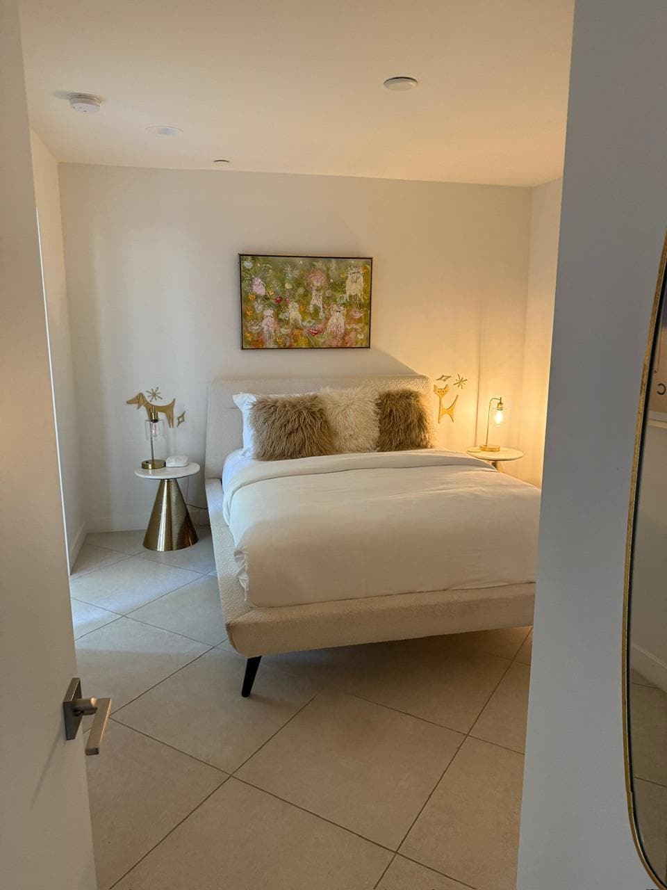 One of the extra bedrooms. 