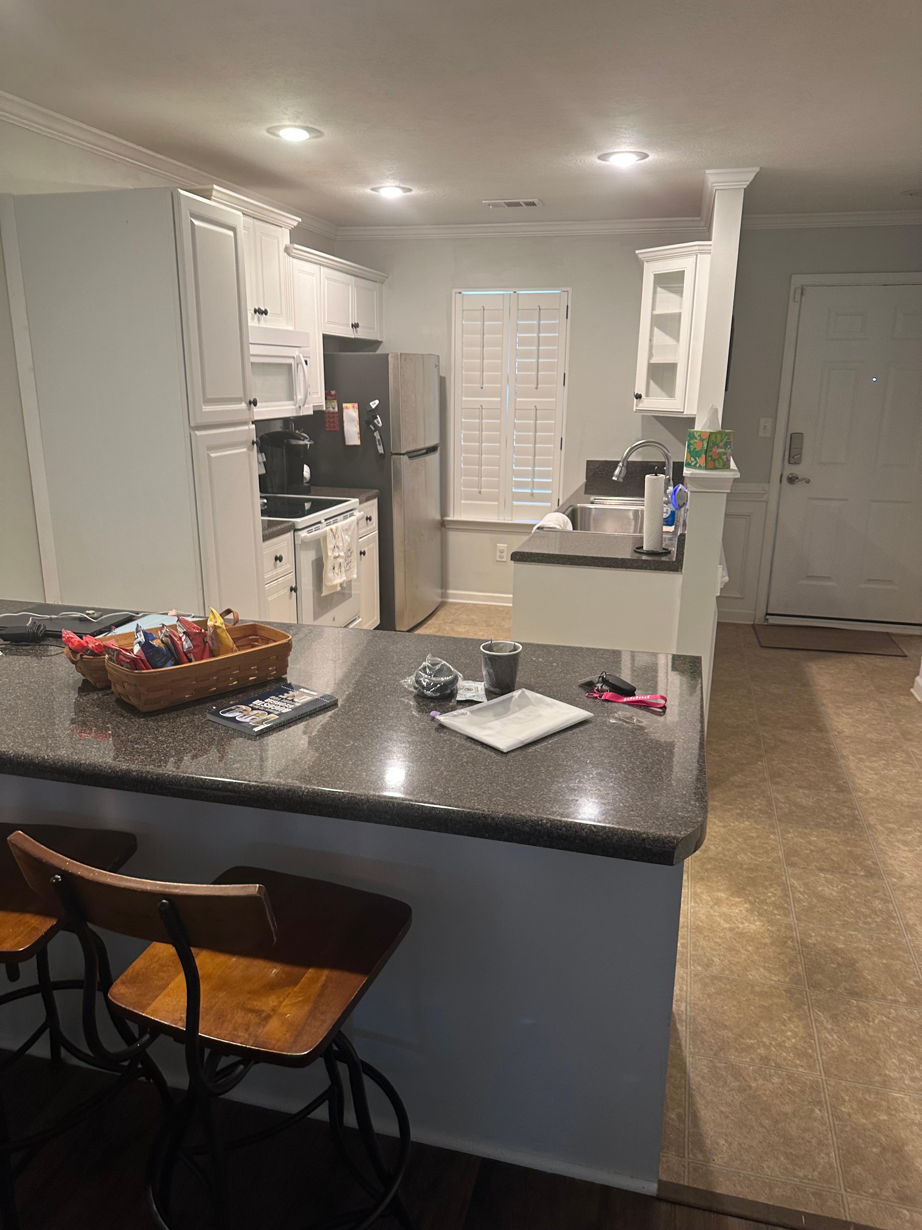 Nice kitchen with every thing needed 