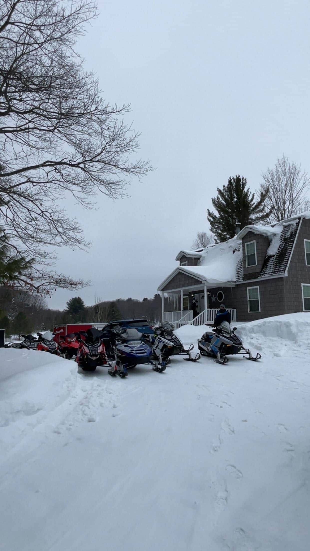 Excellent location and a great place to come back to after a day on the trails! 