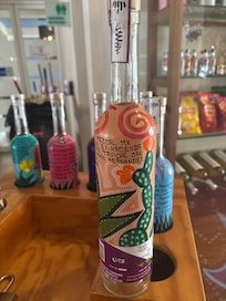 Excelentes souvenirs, de calidad y muy originales .