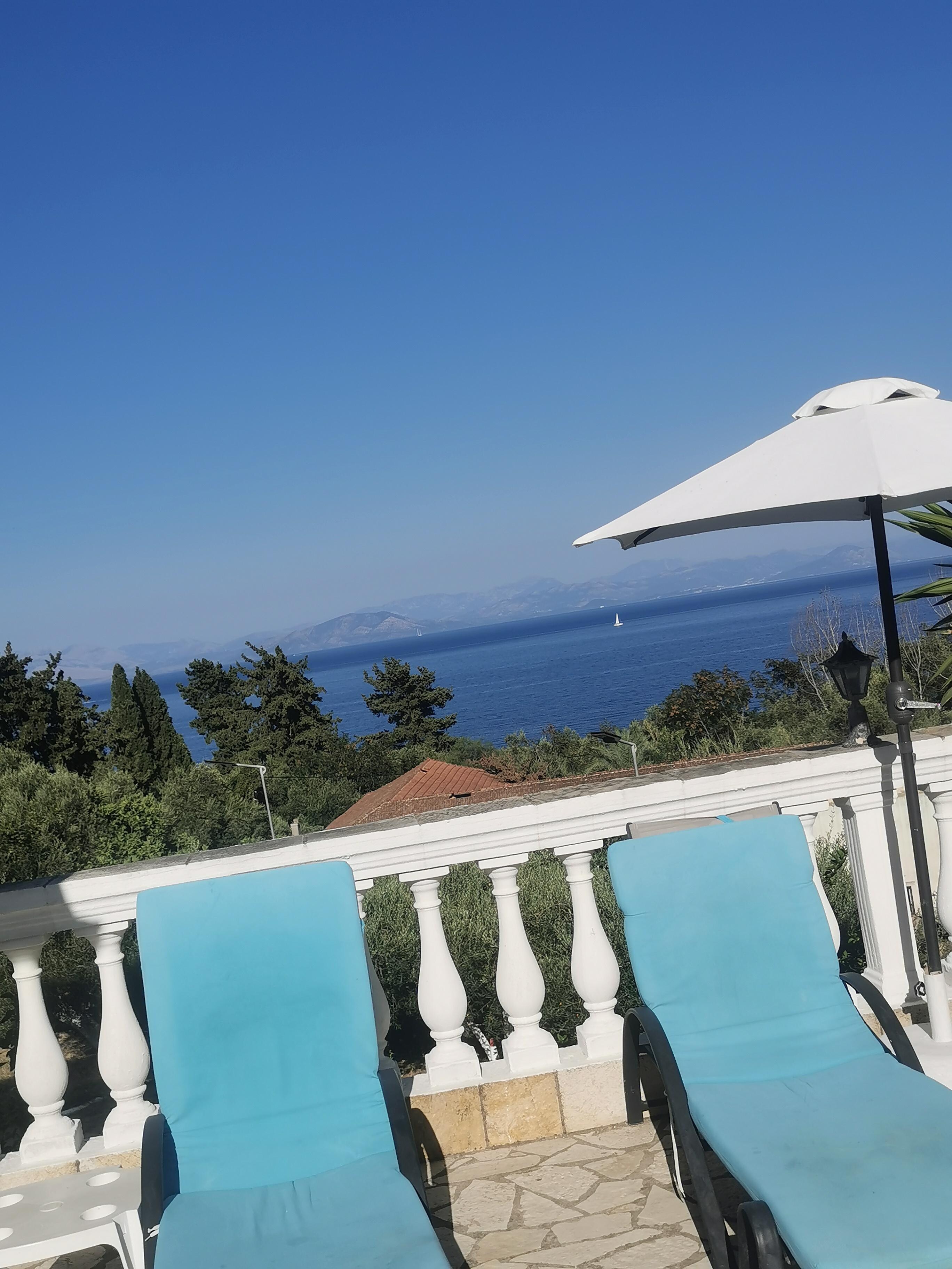 Vue depuis la piscine 