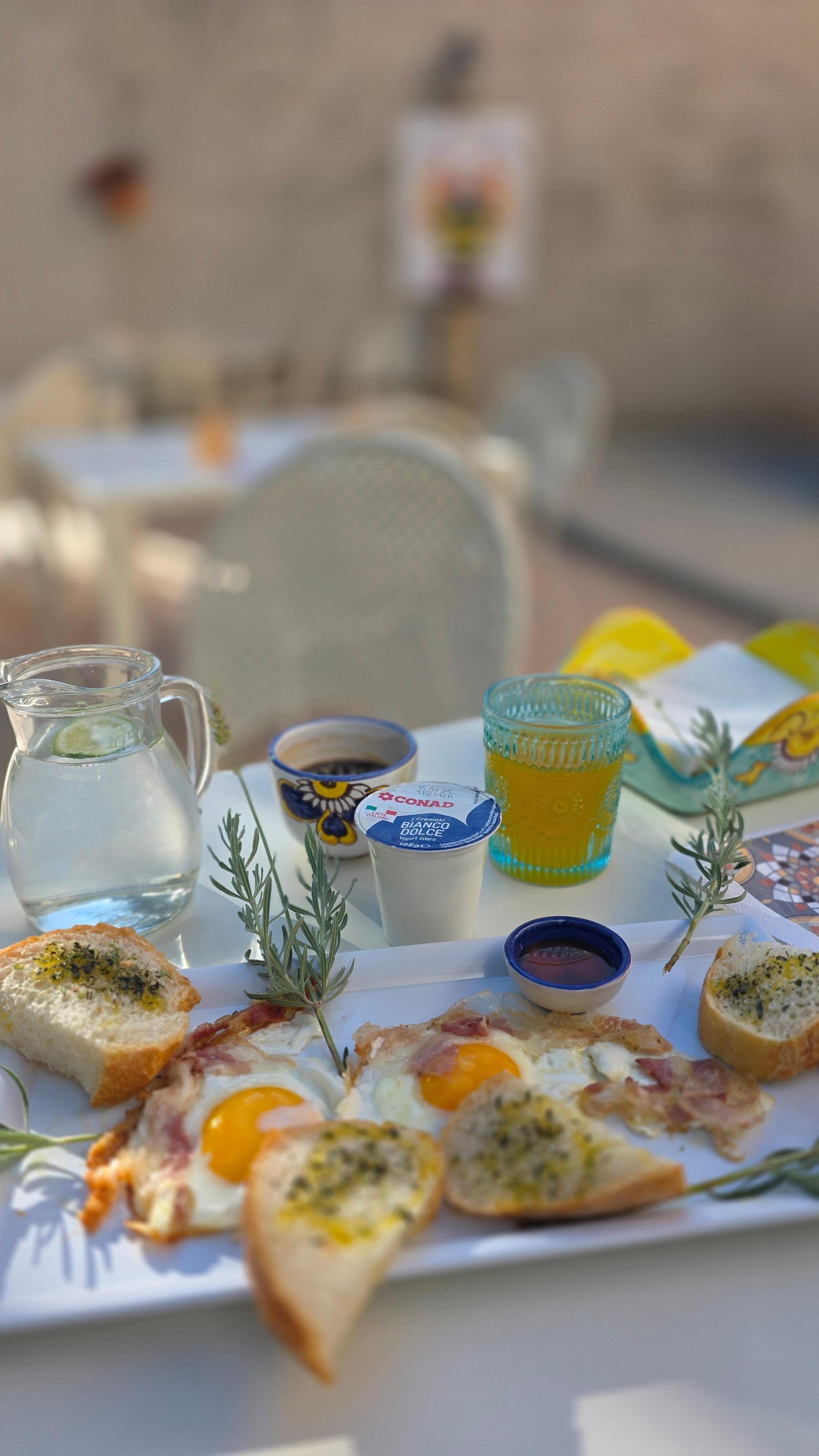 Breakfast with Theresa!!! 