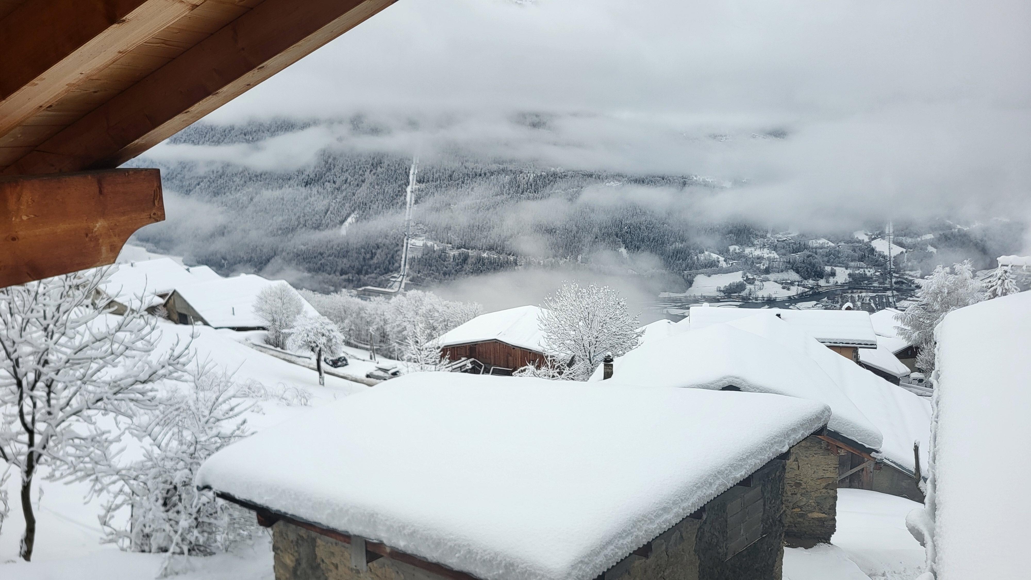 Aussicht auf Bourg im Winter