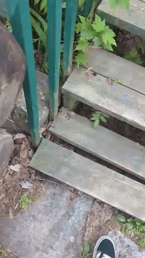 Yep that's what you want with kids running around. Host Me told us to just use the driveway to get to the front door instead.
