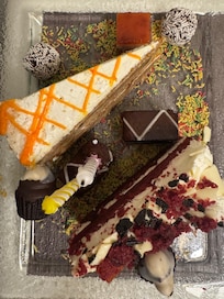 Complimentary from
Hotel❤️🥂