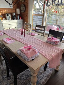 Available extra leaf so we could seat 9 people