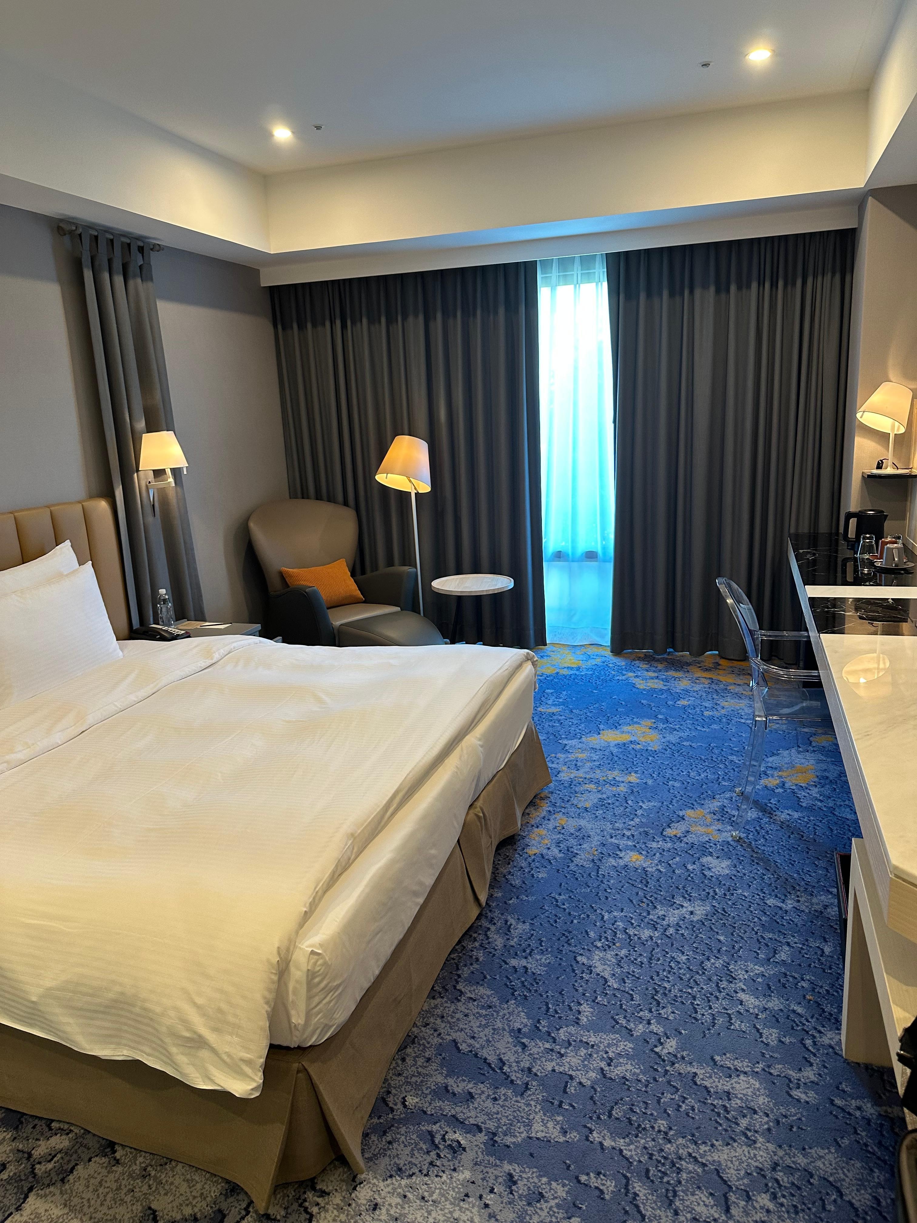 機能的。バスタブ有り，ウォシュレットあり