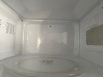 Micro onde avec des projections partout, à vomir