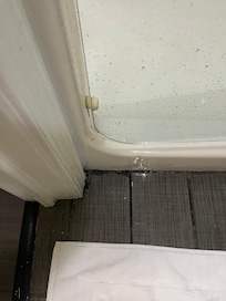 No shower sealant, water everywhere.