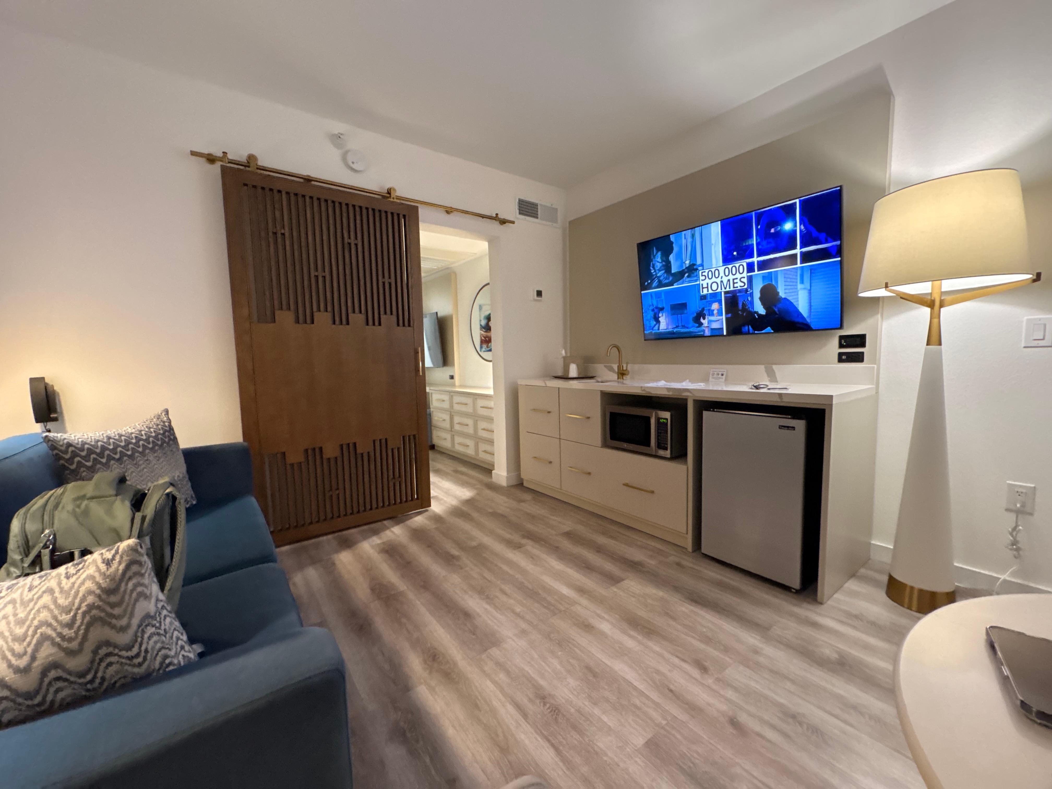 Living room in the suite 