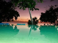 Pool & Beach within a 5 min walk!